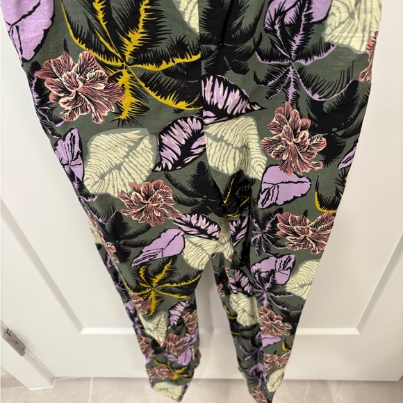 Lush Purple Green Tropical Front Tie Jumpsuit Size Medium - Picture 4 of 12